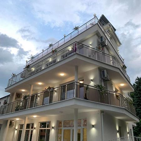 Villa Perla Di Mare Кранево Екстериор снимка